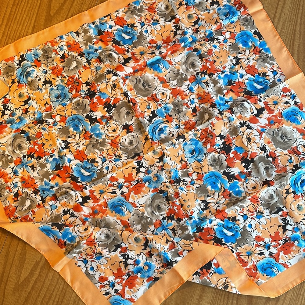 Machine wash Scarf - Picture 4 of 4